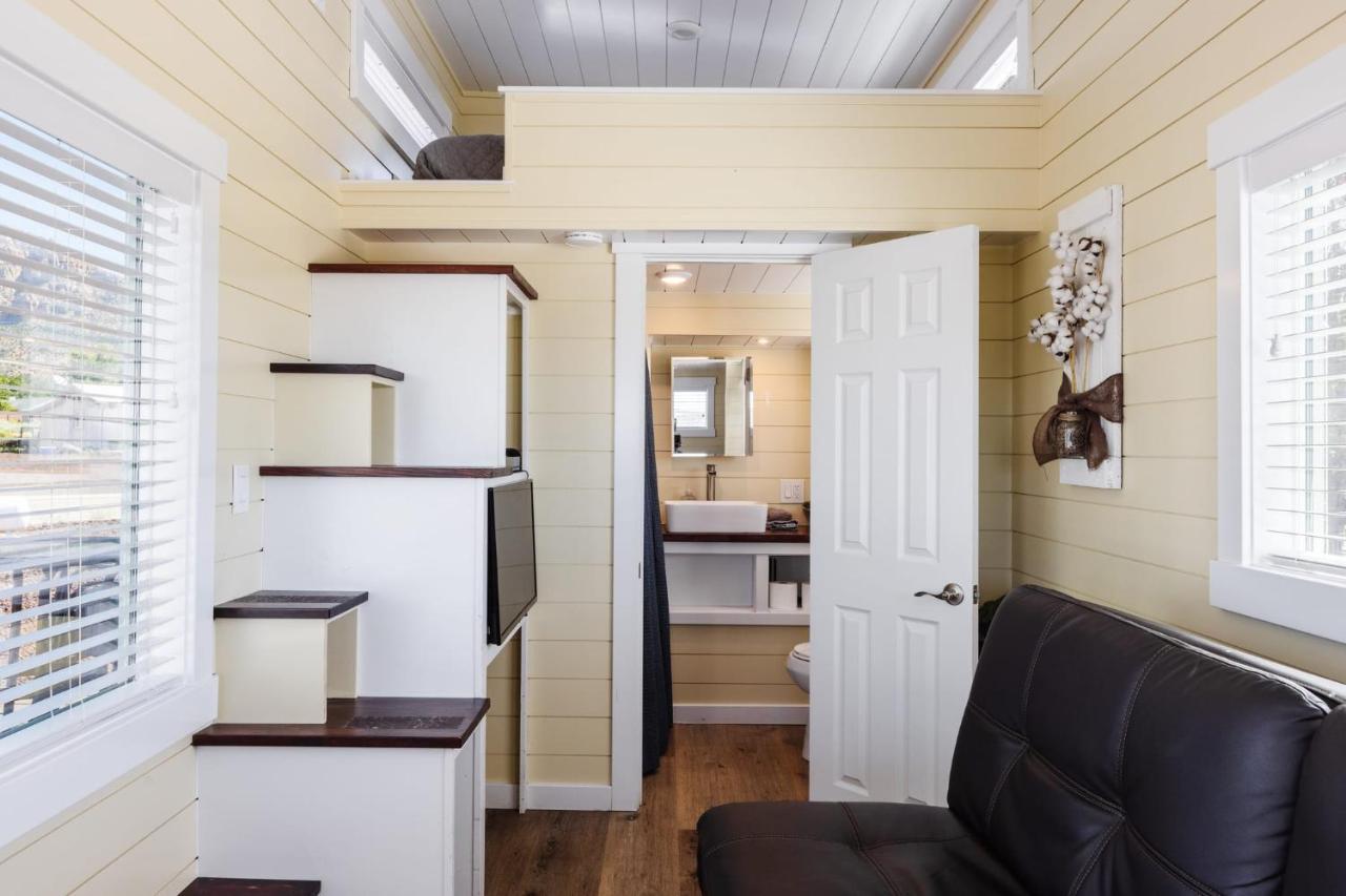 Apple Valley Ruby Red Tiny Home מראה חיצוני תמונה